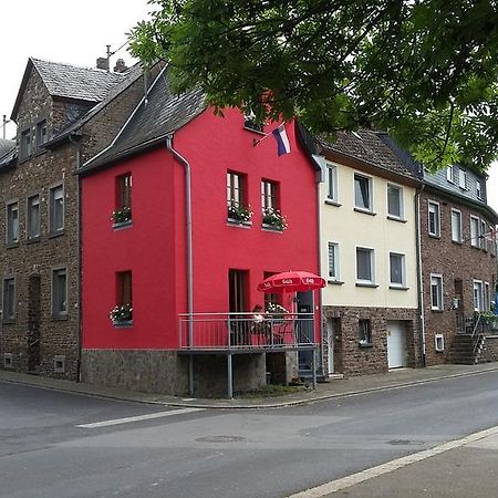 Vakantiehuis "Het Rode Huis" 特赖斯-卡尔登 外观 照片