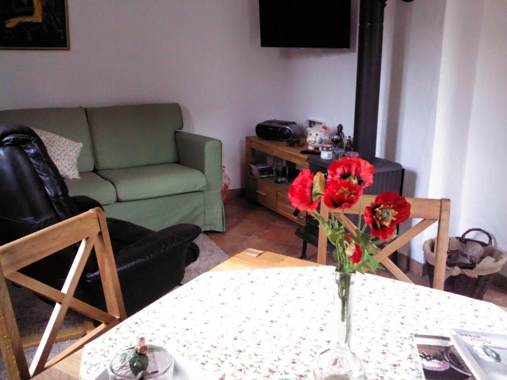 Vakantiehuis "Het Rode Huis" 特赖斯-卡尔登 外观 照片